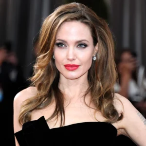 Read more about the article Angelina Jolie, Children, and Career